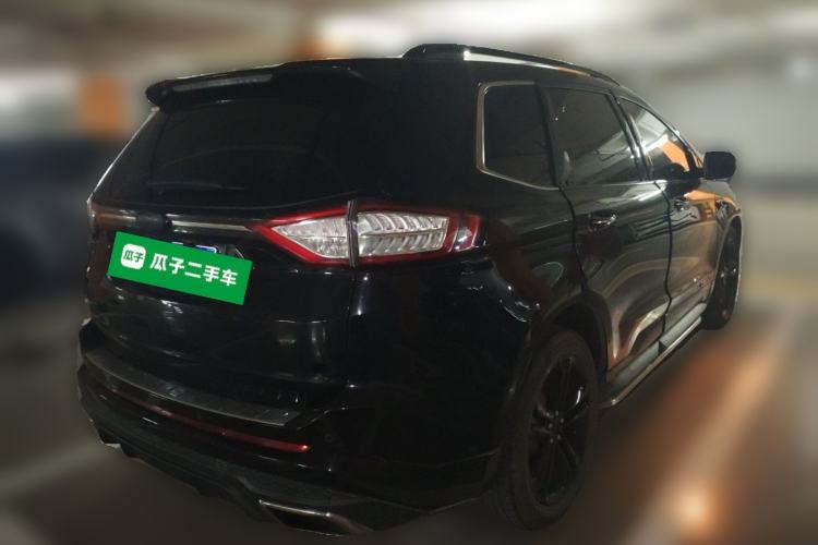Used Ford Edge 2018 EcoBoost 245 Two-Wheel-Drive Sporty 7-Seater Rear Right 45 Deg