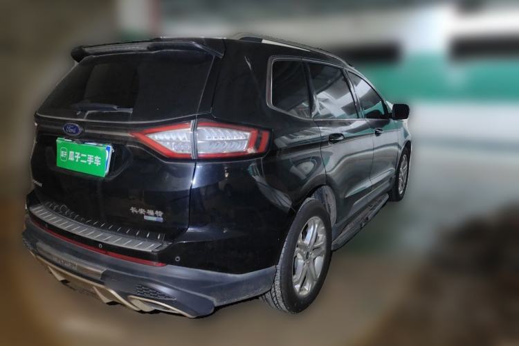 Used Ford Edge 2018 EcoBoost 245 Four-Wheel Drive Titanium 7-Seater Rear Right 45 Deg