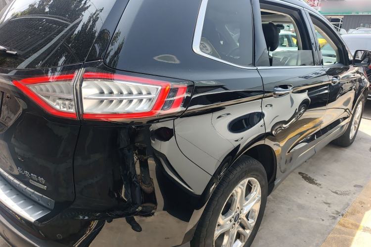 Used Ford Edge 2018 EcoBoost 245 Two-Wheel-Drive Titanium 7-Seater China V Standard Rear Right 45 Deg
