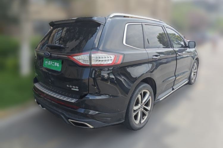 Used Ford Edge 2018 EcoBoost 245 Two-Wheel-Drive Sporty 7-Seater Rear Right 45 Deg
