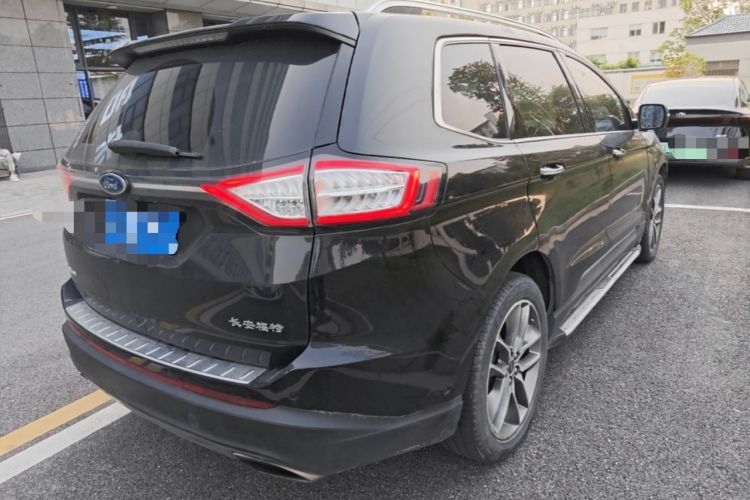 Used Ford Edge 2018 EcoBoost 245 Four-Wheel Drive Titanium 7-Seater Rear Right 45 Deg