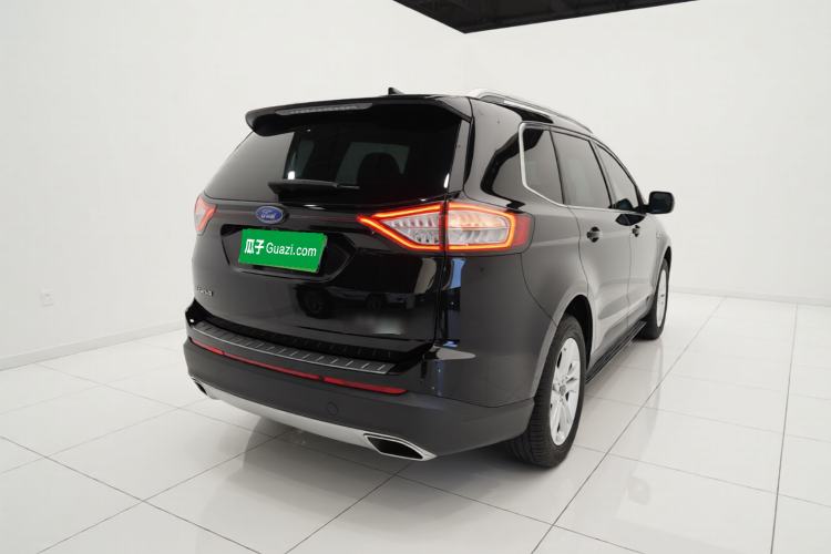 Used Ford Edge 2018 EcoBoost 245 Two-Wheel-Drive Titanium 7-Seater China V Standard Rear Right 45 Deg