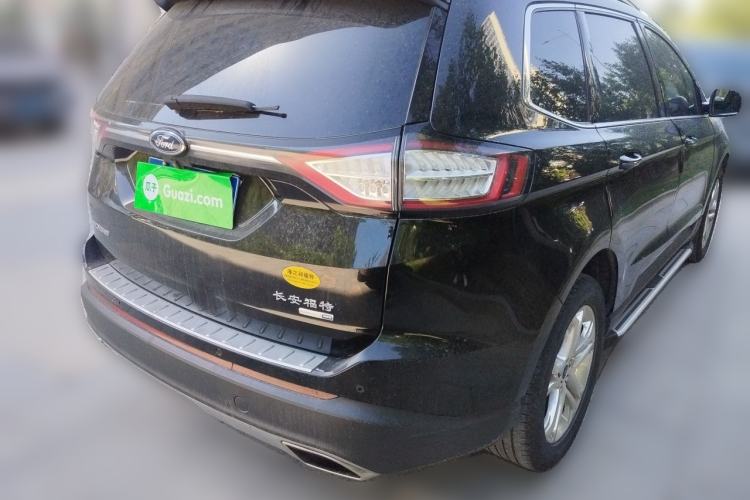 Used Ford Edge 2018 EcoBoost 245 Four-Wheel Drive Titanium 7-Seater Rear Right 45 Deg