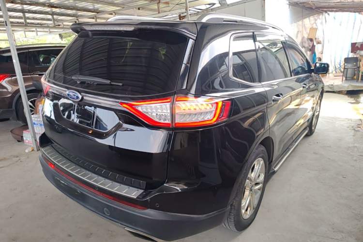 Used Ford Edge 2018 EcoBoost 245 Two-Wheel-Drive Titanium 7-Seater China V Standard Rear Right 45 Deg