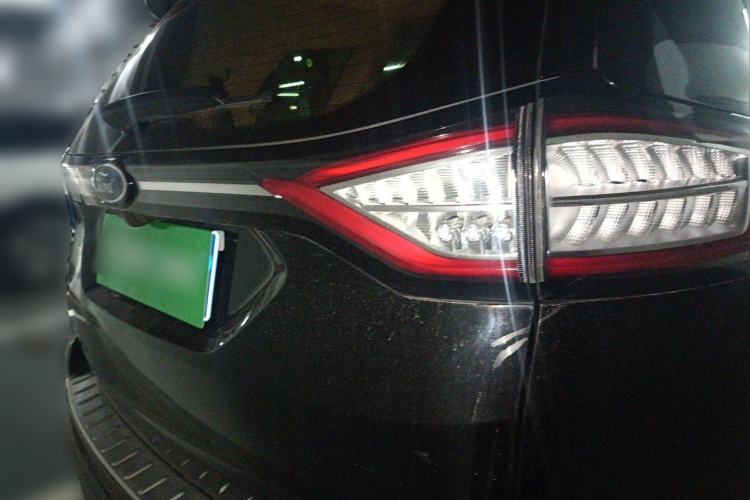 Used Ford Edge 2018 EcoBoost 245 Two-Wheel-Drive Titanium 7-Seater China V Standard Rear Right 45 Deg