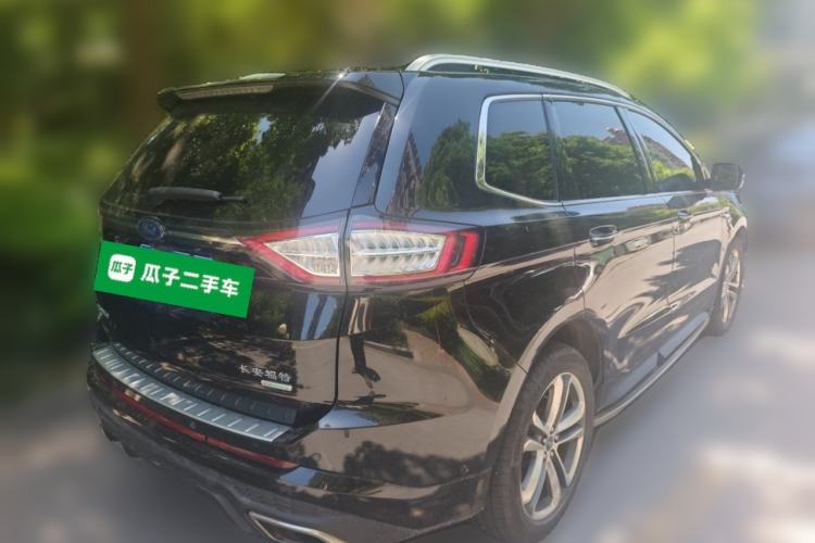 Used Ford Edge 2018 EcoBoost 245 Two-Wheel-Drive Sporty 7-Seater Rear Right 45 Deg