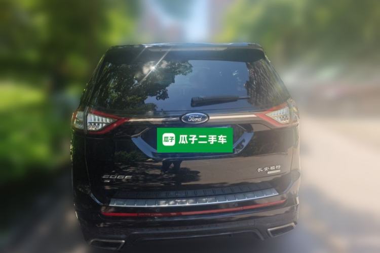 Used Ford Edge 2018 EcoBoost 245 Two-Wheel-Drive Sporty 7-Seater Rear