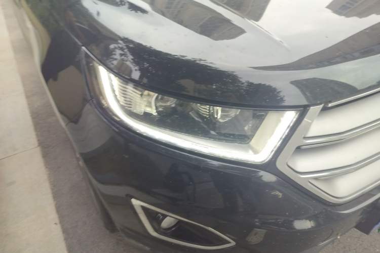 Used Ford Edge 2018 EcoBoost 245 Two-Wheel-Drive Titanium 7-Seater China V Standard Right Front Headlight