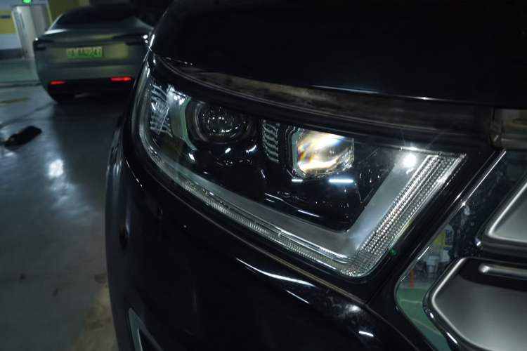 Used Ford Edge 2018 EcoBoost 245 Two-Wheel-Drive Titanium 7-Seater China V Standard Right Front Headlight