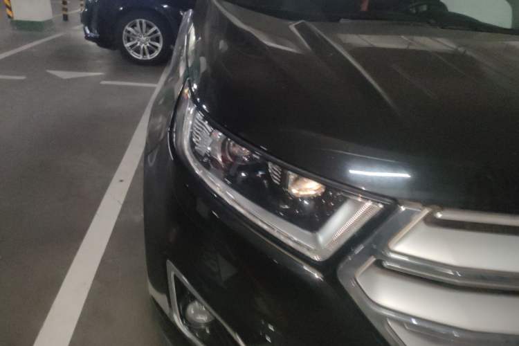 Used Ford Edge 2018 EcoBoost 245 Two-Wheel-Drive Titanium 7-Seater China V Standard Right Front Headlight