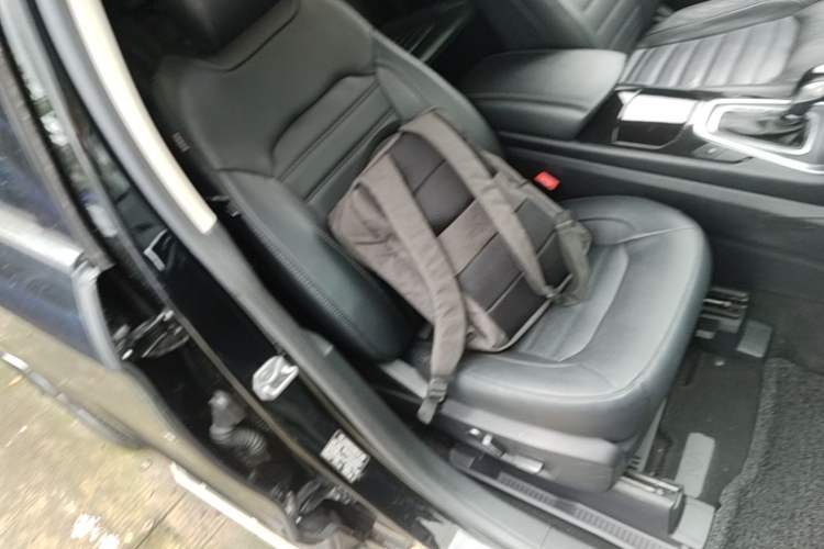 Used Ford Edge 2018 EcoBoost 245 Two-Wheel-Drive Titanium 7-Seater China V Standard Right Front Seat