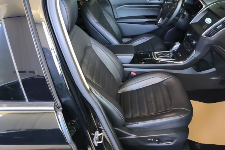 Used Ford Edge 2018 EcoBoost 245 Two-Wheel-Drive Titanium 7-Seater China V Standard Right Front Seat