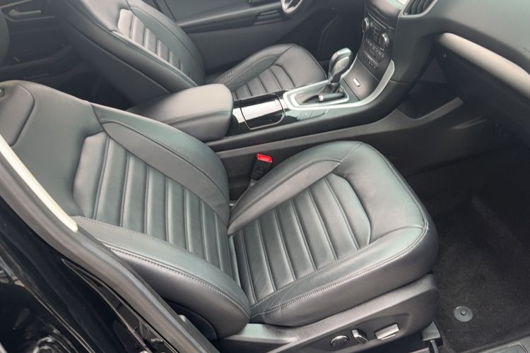Used Ford Edge 2018 EcoBoost 245 Two-Wheel-Drive Platinum Edition 7-Seater China V Emission Standard Right Front Seat