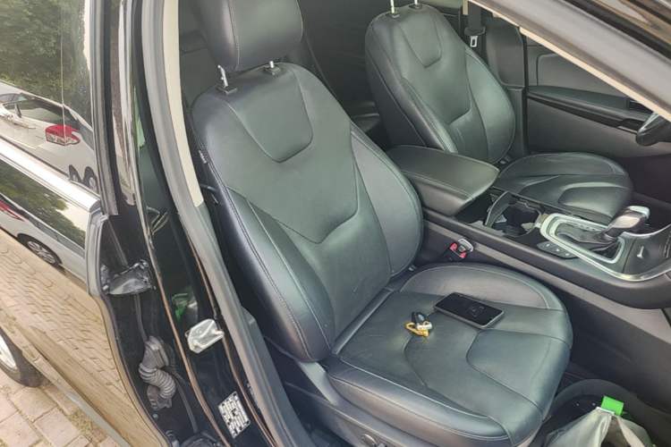 Used Ford Edge 2018 EcoBoost 245 4x4 Titanium Plus 7-Seater China V Standard Right Front Seat