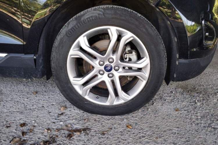 Used Ford Edge 2018 EcoBoost 245 Two-Wheel-Drive Titanium 7-Seater China V Standard Right Front Wheel Hub