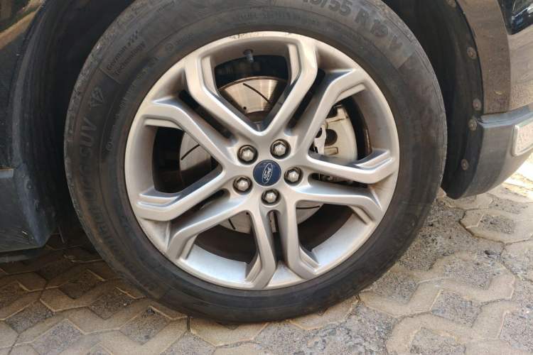 Used Ford Edge 2018 EcoBoost 245 Two-Wheel-Drive Titanium 7-Seater China V Standard Right Front Wheel Hub