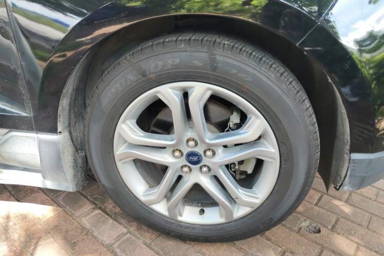 Used Ford Edge 2018 EcoBoost 245 Two-Wheel-Drive Titanium 7-Seater China VI Standard Right Front Wheel Hub