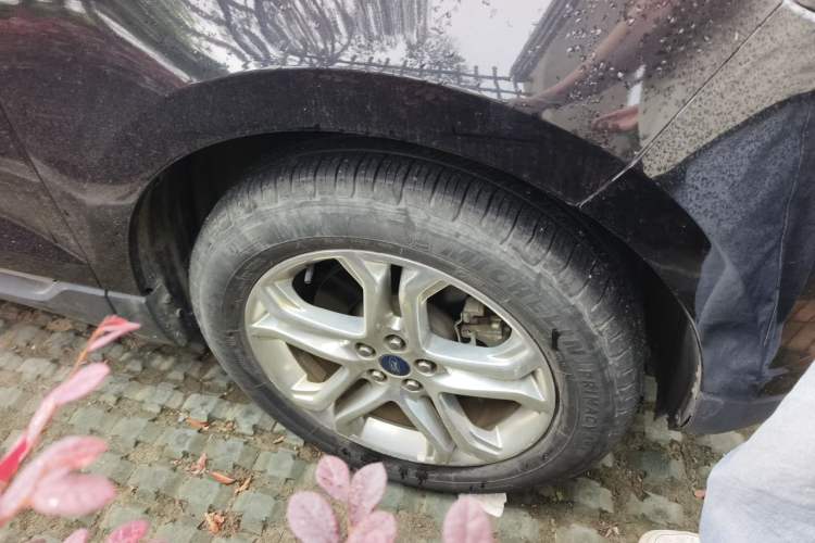 Used Ford Edge 2018 EcoBoost 245 Two-Wheel-Drive Titanium 7-Seater China V Standard Right Front Wheel Hub