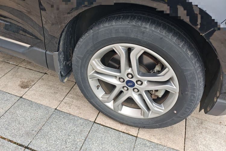 Used Ford Edge 2018 EcoBoost 245 Two-Wheel-Drive Titanium 7-Seater China VI Standard Right Front Wheel Hub
