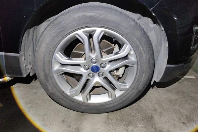 Used Ford Edge 2018 EcoBoost 245 Two-Wheel-Drive Titanium 7-Seater China V Standard Right Front Wheel Hub