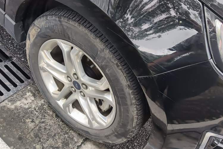 Used Ford Edge 2018 EcoBoost 245 Two-Wheel-Drive Titanium 7-Seater China V Standard Right Front Wheel Hub