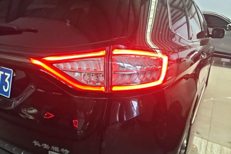 Used Ford Edge 2018 EcoBoost 245 Two-Wheel-Drive Titanium 7-Seater China V Standard Right Rear Taillight