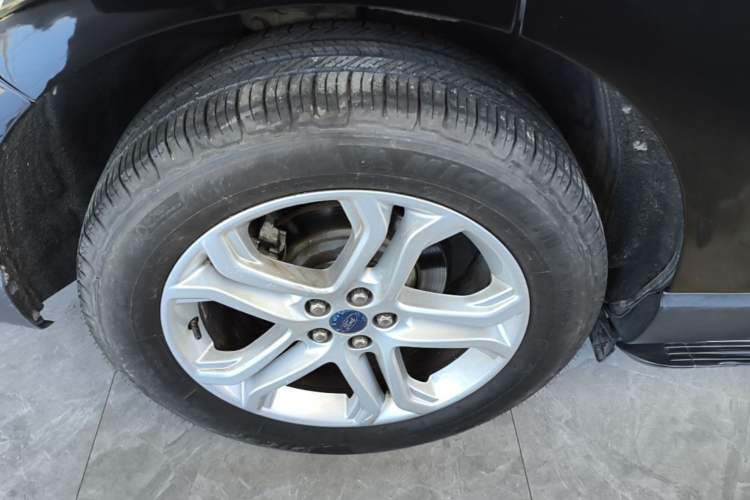 Used Ford Edge 2018 EcoBoost 245 Two-Wheel-Drive Titanium 7-Seater China V Standard Right Rear Wheel Hub
