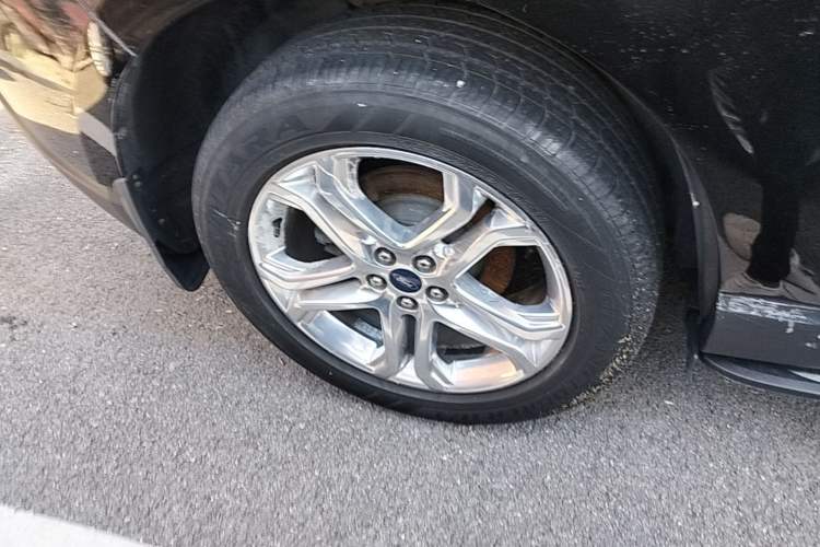 Used Ford Edge 2018 EcoBoost 245 Two-Wheel-Drive Titanium 7-Seater China V Standard Right Rear Wheel Hub