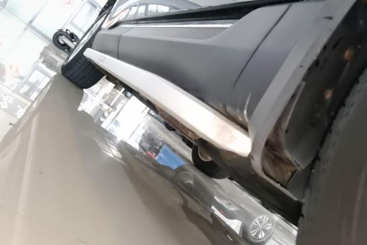 Used Ford Edge 2018 EcoBoost 245 Two-Wheel-Drive Titanium 7-Seater China V Standard Right Side Sill