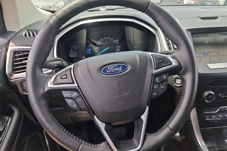 Used Ford Edge 2018 EcoBoost 245 Two-Wheel-Drive Titanium 7-Seater China V Standard Steering Wheel