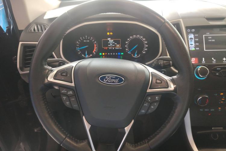Used Ford Edge 2018 Facelifted EcoBoost 245 Two-Wheel Drive Platinum Edition 5 Seats China VI Standard Steering Wheel