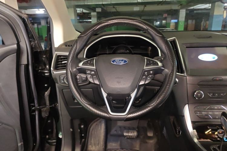 Used Ford Edge 2018 EcoBoost 245 Two-Wheel-Drive Titanium 7-Seater China V Standard Steering Wheel
