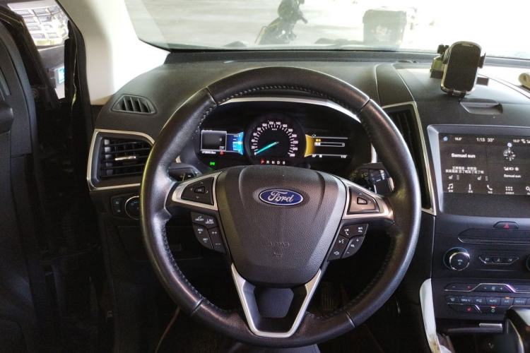 Used Ford Edge 2018 EcoBoost 245 Two-Wheel-Drive Titanium 7-Seater China V Standard Steering Wheel