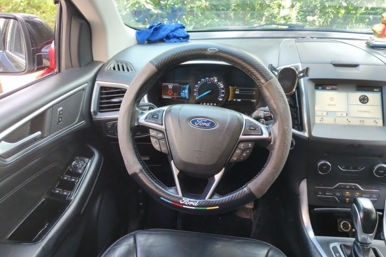Used Ford Edge 2018 EcoBoost 245 Two-Wheel-Drive Titanium 7-Seater China VI Standard Steering Wheel