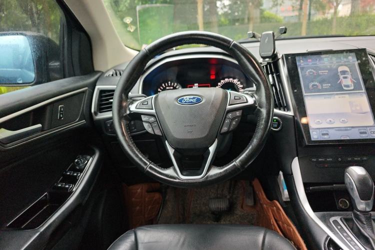 Used Ford Edge 2018 Facelifted EcoBoost 245 Two-Wheel-Drive Platinum Edition 5 Seats China V Emission Standard Steering Wheel
