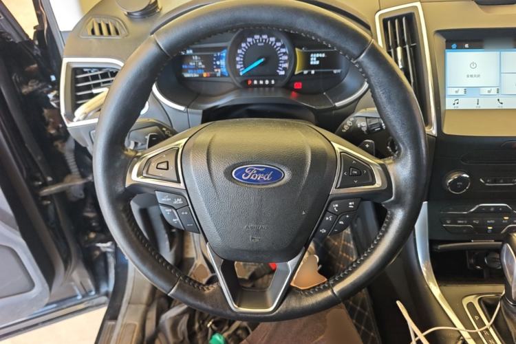 Used Ford Edge 2018 EcoBoost 245 Two-Wheel-Drive Titanium 7-Seater China V Standard Steering Wheel