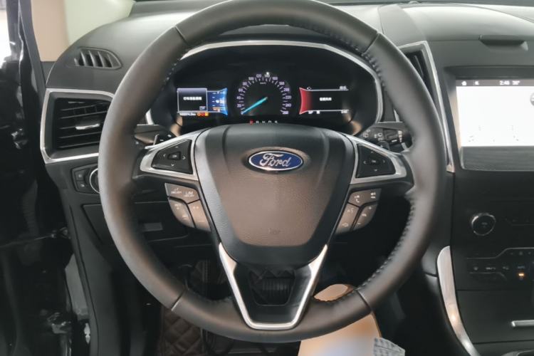Used Ford Edge 2018 EcoBoost 245 Two-Wheel-Drive Titanium 7-Seater China V Standard Steering Wheel