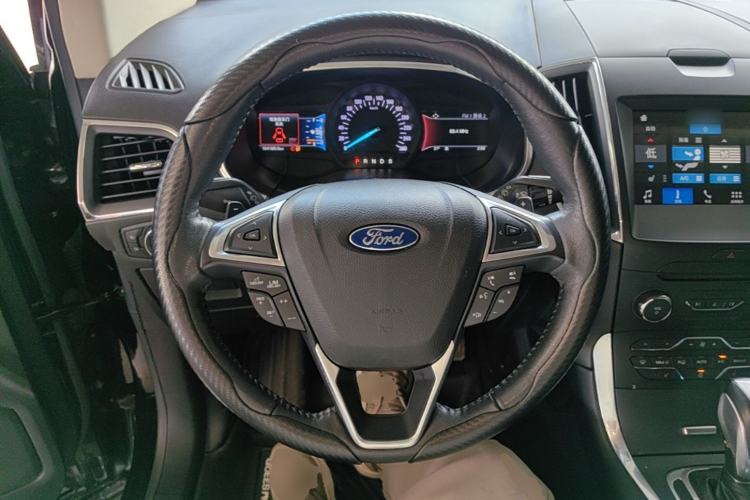 Used Ford Edge 2018 EcoBoost 245 Two-Wheel-Drive Titanium 7-Seater China V Standard Steering Wheel