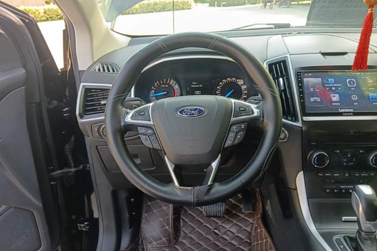 Used Ford Edge 2018 EcoBoost 245 Two-Wheel-Drive Platinum Edition 7-Seater China V Emission Standard Steering Wheel