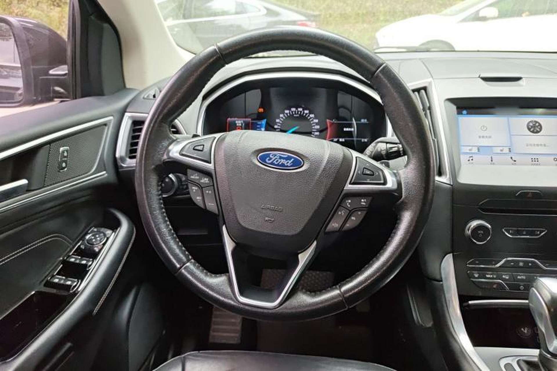 Used Ford Edge 2018 EcoBoost 245 Two-Wheel-Drive Titanium 7-Seater China V Standard Steering Wheel