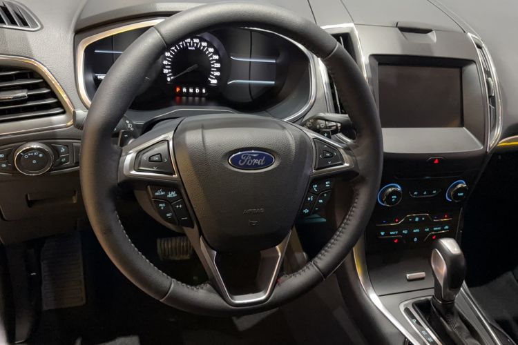 Used Ford Edge 2018 EcoBoost 245 Two-Wheel-Drive Titanium 7-Seater China V Standard Steering Wheel