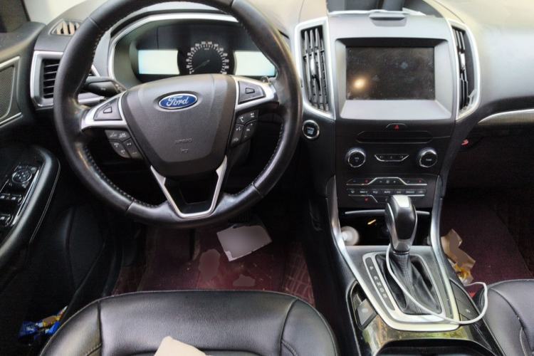 Used Ford Edge 2018 EcoBoost 245 Two-Wheel-Drive Titanium 7-Seater China VI Standard Steering Wheel