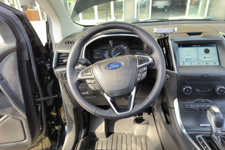 Used Ford Edge 2018 EcoBoost 245 Two-Wheel-Drive Titanium 7-Seater China V Standard Steering Wheel