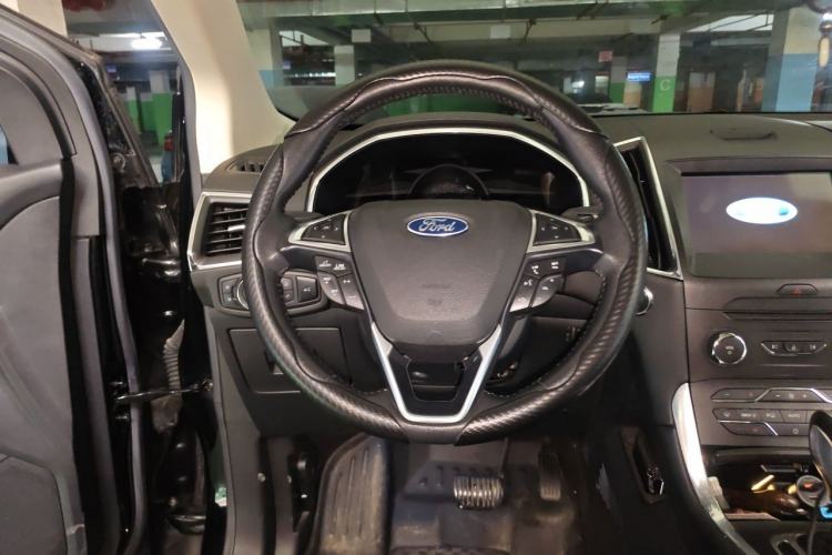 Used Ford Edge 2018 EcoBoost 245 Two-Wheel-Drive Titanium 7-Seater China V Standard Steering Wheel