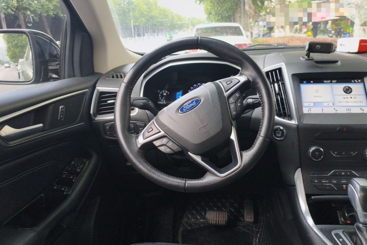 Used Ford Edge 2018 EcoBoost 245 Two-Wheel-Drive Titanium 7-Seater China V Standard Steering Wheel