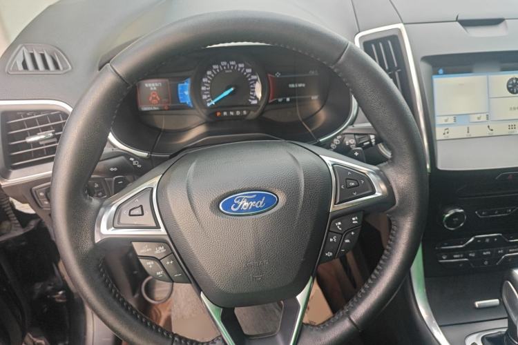 Used Ford Edge 2018 EcoBoost 245 Two-Wheel-Drive Titanium 7-Seater China V Standard Steering Wheel