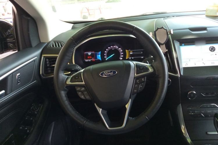 Used Ford Edge 2018 EcoBoost 245 Two-Wheel-Drive Titanium 7-Seater China V Standard Steering Wheel