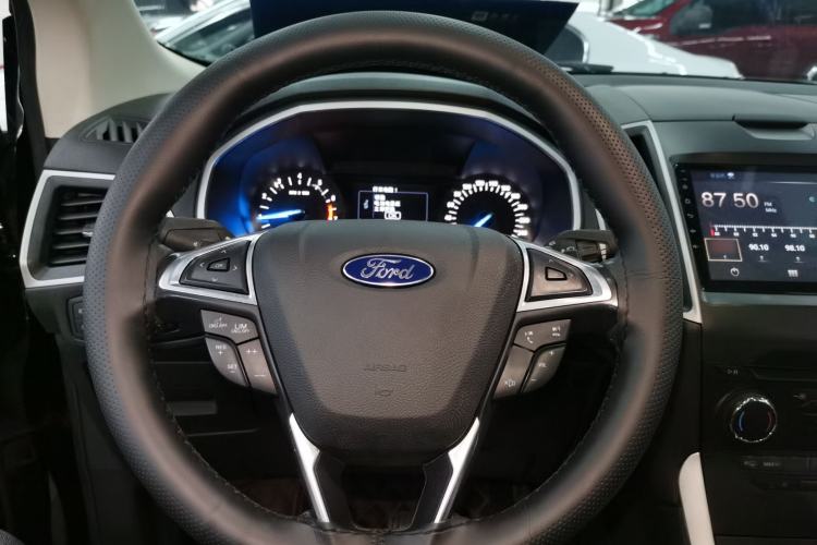 Used Ford Edge 2018 Facelifted EcoBoost 245 Two-Wheel-Drive Platinum Edition 5 Seats China V Emission Standard Steering Wheel