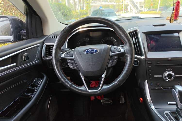 Used Ford Edge 2018 EcoBoost 245 4x4 Titanium Plus 7-Seater China V Standard Steering Wheel