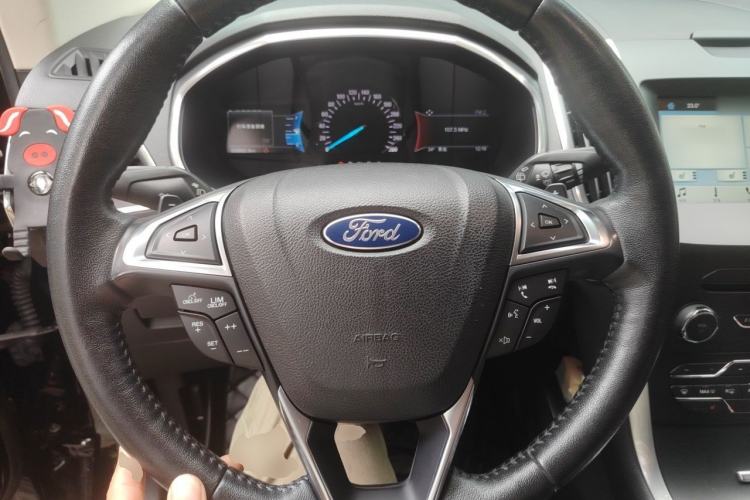 Used Ford Edge 2018 EcoBoost 245 Two-Wheel-Drive Titanium 7-Seater China V Standard Steering Wheel